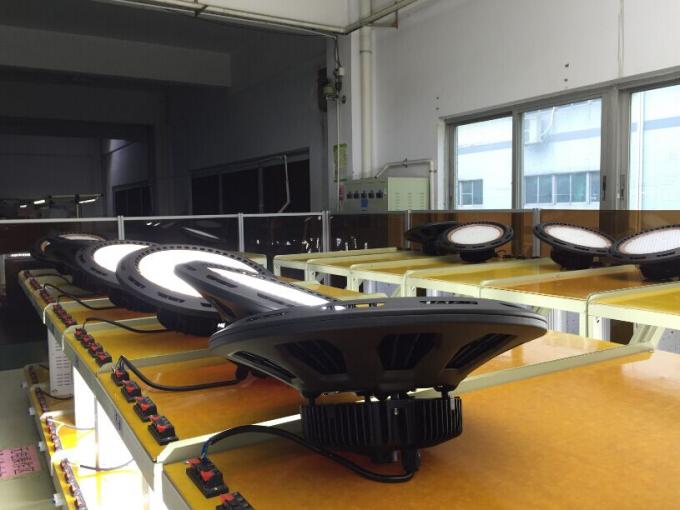 Πλήρης φωτισμός κόλπων 200 Watt UFO για τη βιομηχανική εφαρμογή Lumileds 3030 τσιπ IP65
